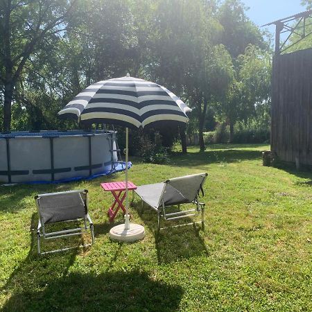 Chambres D'Hotes La Chaumiere Coulonges  Zewnętrze zdjęcie